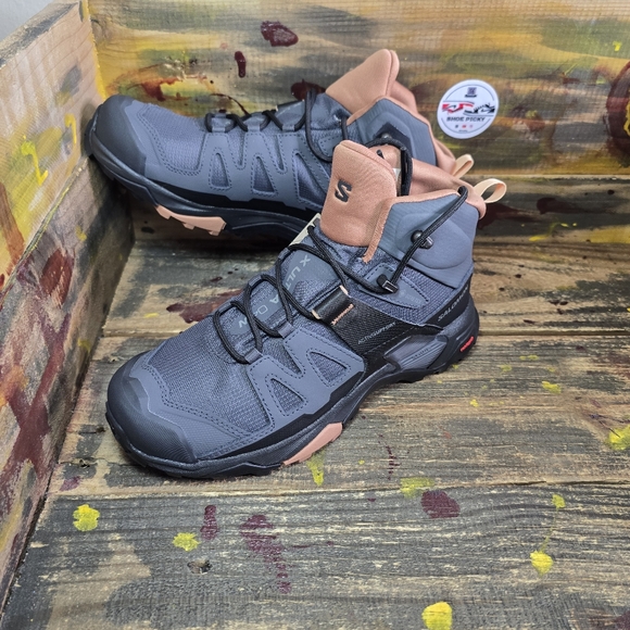 Salomon Shoes - Size‎ 9 - Salomon X Ultra 4 GORE-TEX Mid Ebony Mocha Mousse Women